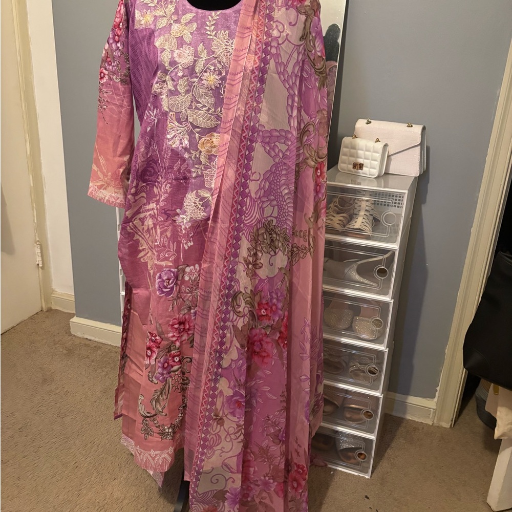 Elegant Pink and Purple Embroidered salwar kameez
